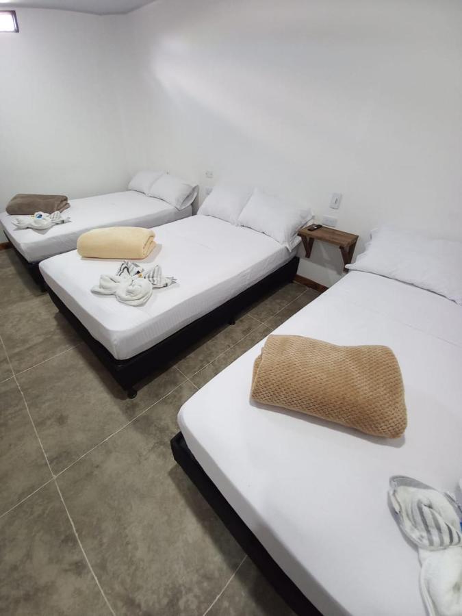 Artesanos Y Turistas Apartment Guatape Luaran gambar