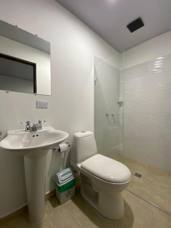 Artesanos Y Turistas Apartment Guatape Luaran gambar